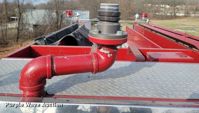 image for item MB9831 1981 Oshkosh V-1624M SPCL  pumper fire truck