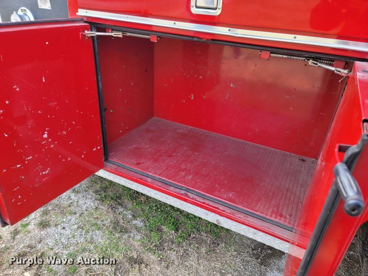 image for item MB9831 1981 Oshkosh V-1624M SPCL  pumper fire truck