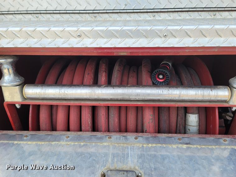 image for item MB9831 1981 Oshkosh V-1624M SPCL  pumper fire truck