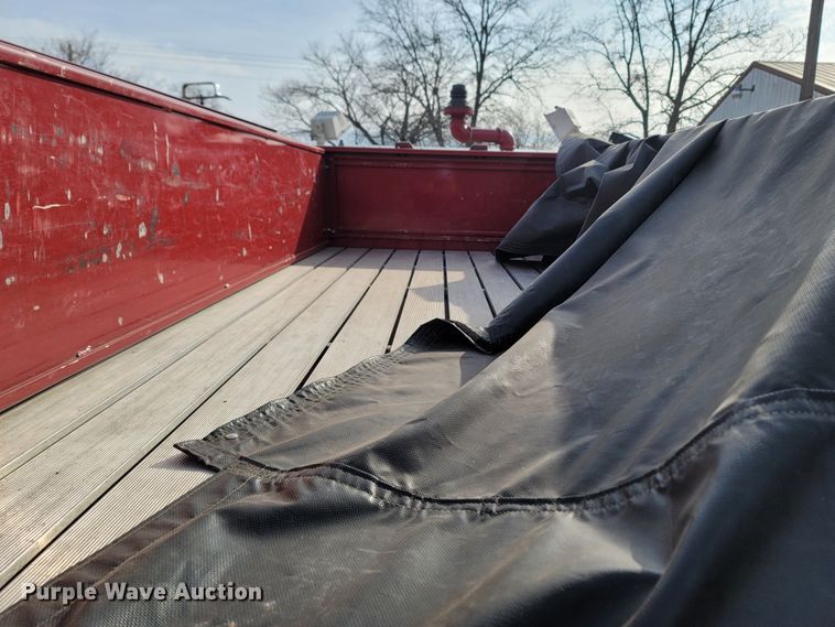 image for item MB9831 1981 Oshkosh V-1624M SPCL  pumper fire truck