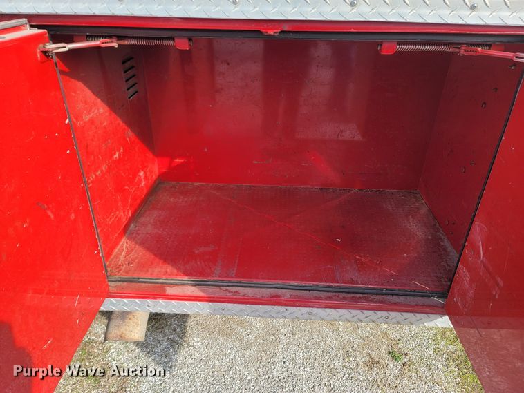 image for item MB9831 1981 Oshkosh V-1624M SPCL  pumper fire truck