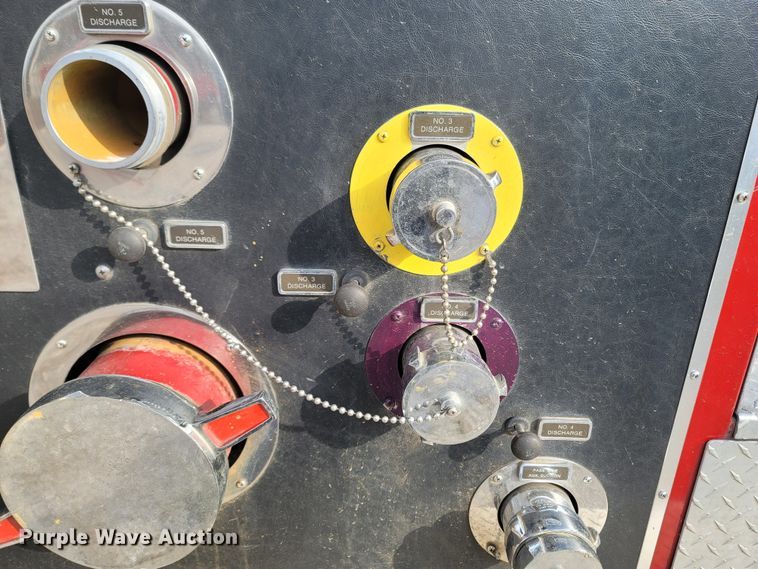 image for item MB9831 1981 Oshkosh V-1624M SPCL  pumper fire truck