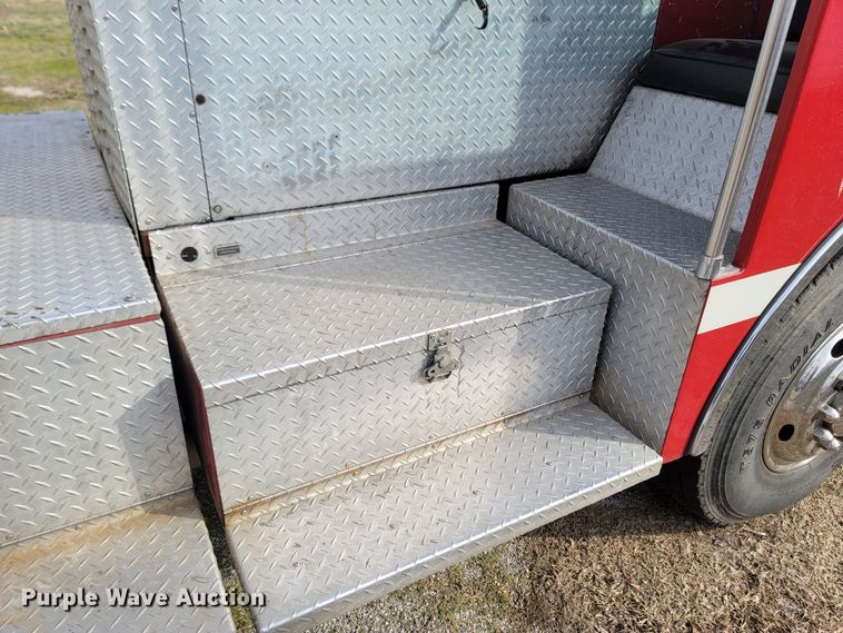 image for item MB9831 1981 Oshkosh V-1624M SPCL  pumper fire truck