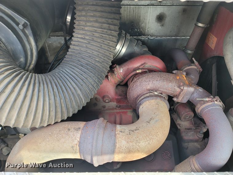 image for item MB9831 1981 Oshkosh V-1624M SPCL  pumper fire truck