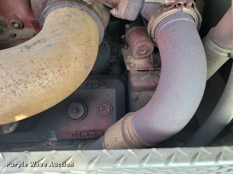 image for item MB9831 1981 Oshkosh V-1624M SPCL  pumper fire truck