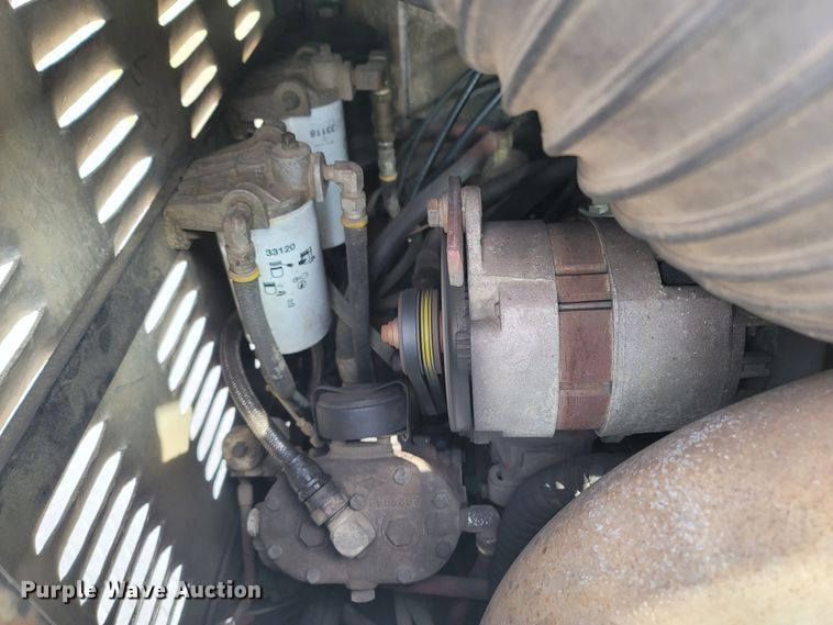 image for item MB9831 1981 Oshkosh V-1624M SPCL  pumper fire truck