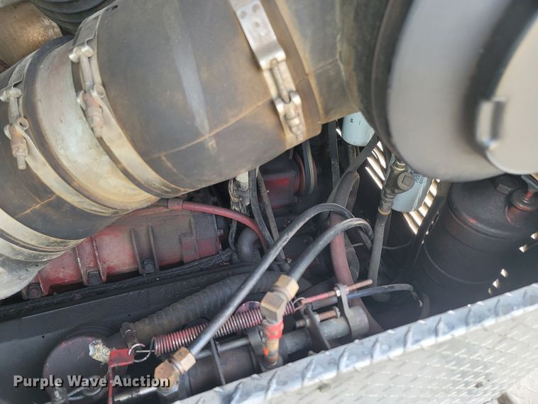 image for item MB9831 1981 Oshkosh V-1624M SPCL  pumper fire truck