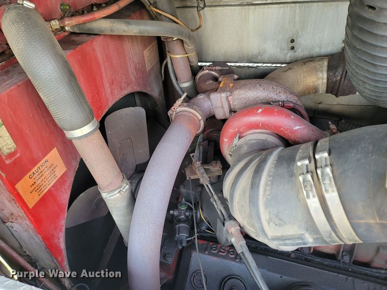 image for item MB9831 1981 Oshkosh V-1624M SPCL  pumper fire truck