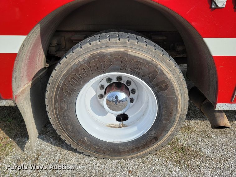 image for item MB9831 1981 Oshkosh V-1624M SPCL  pumper fire truck