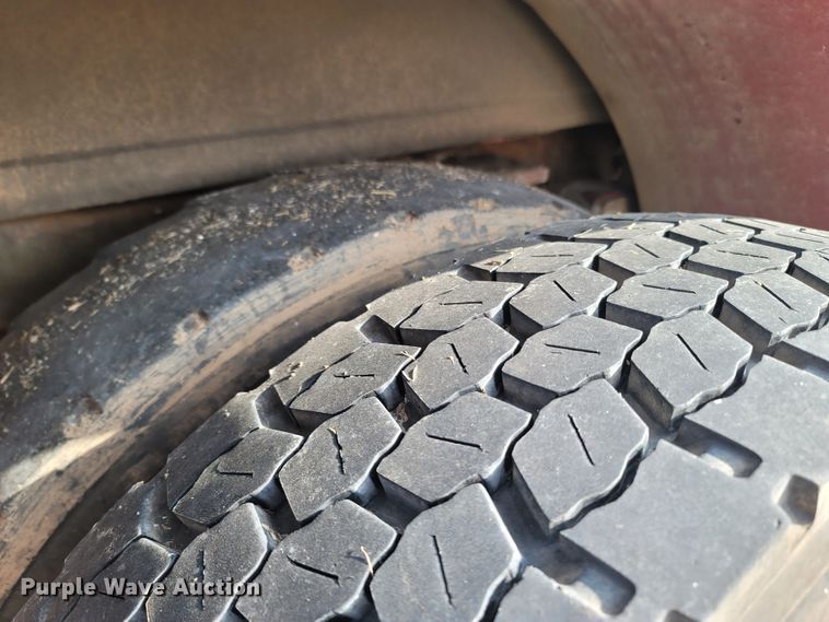 image for item MB9831 1981 Oshkosh V-1624M SPCL  pumper fire truck