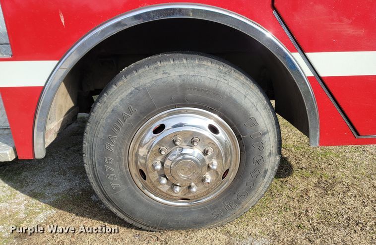 image for item MB9831 1981 Oshkosh V-1624M SPCL  pumper fire truck