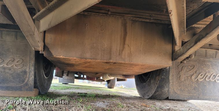 image for item MB9831 1981 Oshkosh V-1624M SPCL  pumper fire truck