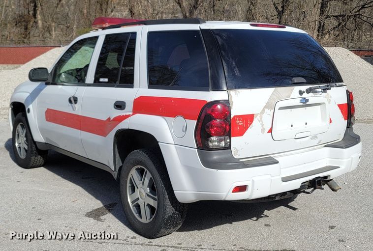 image for item MB9833 2005 Chevrolet TrailBlazer  SUV