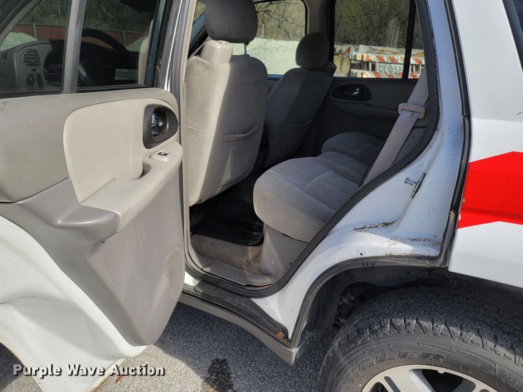 image for item MB9833 2005 Chevrolet TrailBlazer  SUV