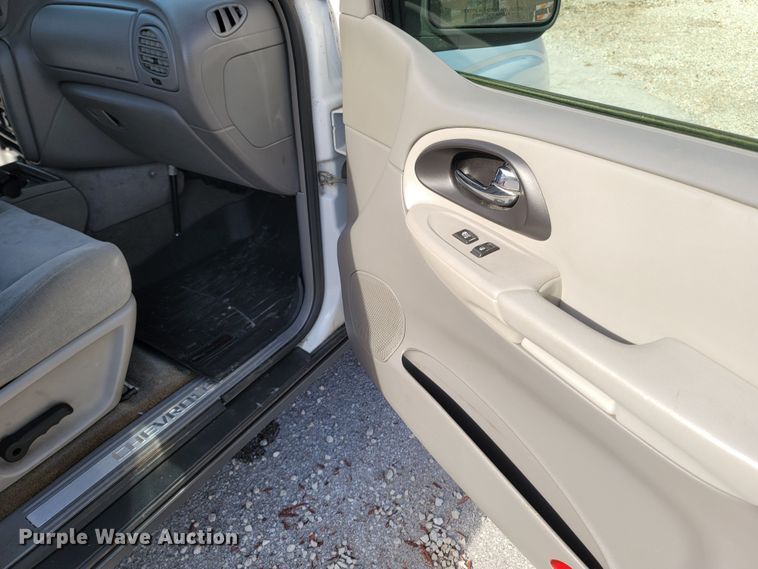 image for item MB9833 2005 Chevrolet TrailBlazer  SUV