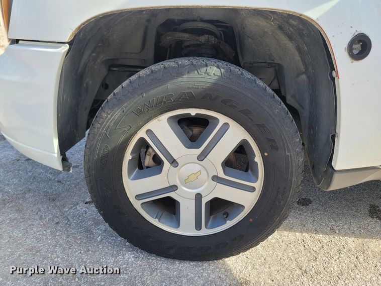 image for item MB9833 2005 Chevrolet TrailBlazer  SUV