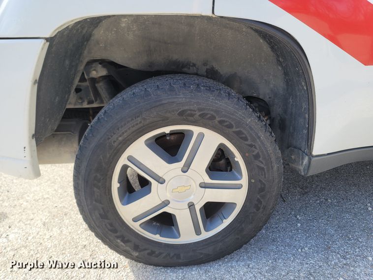 image for item MB9833 2005 Chevrolet TrailBlazer  SUV