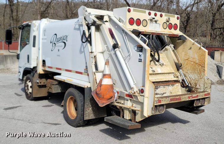 image for item MB9834 2008 Isuzu NPR  refuse truck