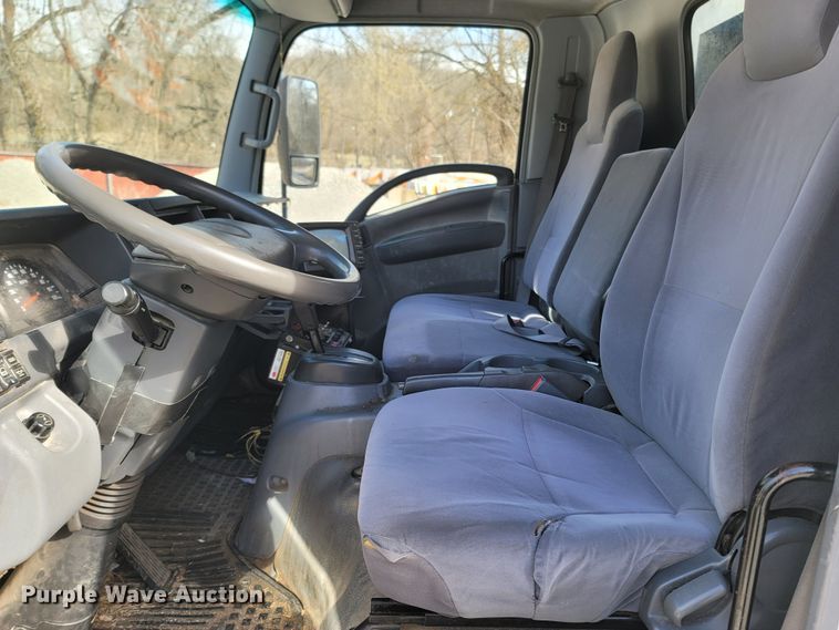 image for item MB9834 2008 Isuzu NPR  refuse truck