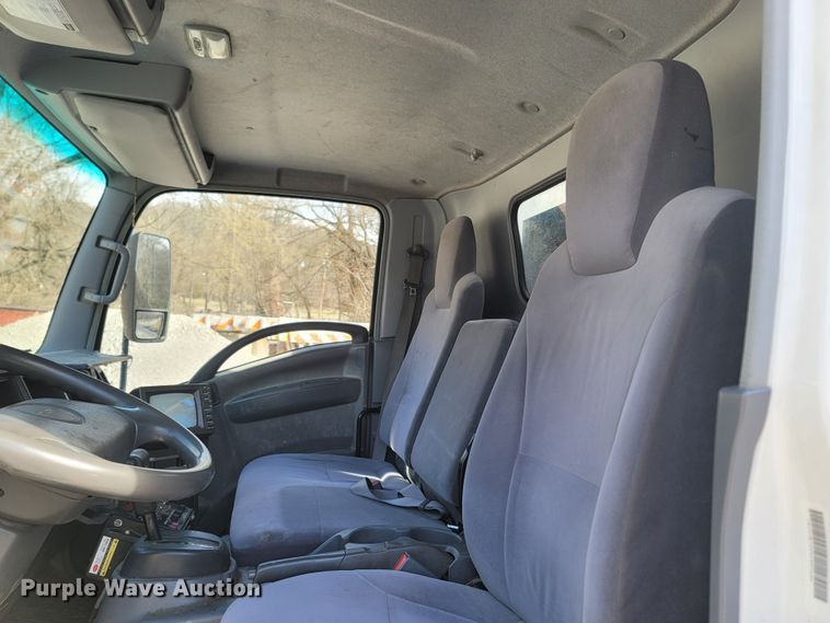 image for item MB9834 2008 Isuzu NPR  refuse truck