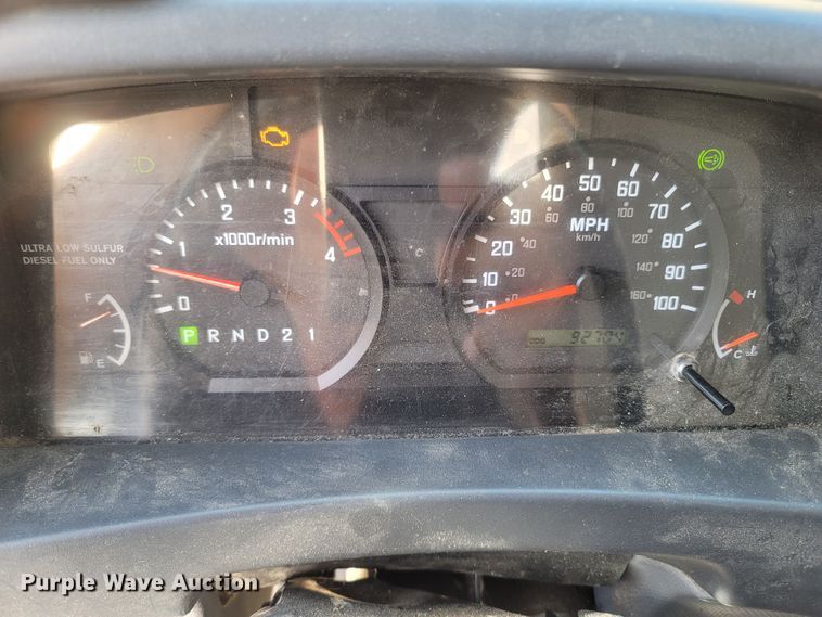 image for item MB9834 2008 Isuzu NPR  refuse truck