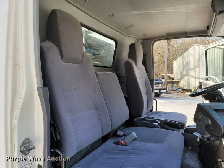 image for item MB9834 2008 Isuzu NPR  refuse truck