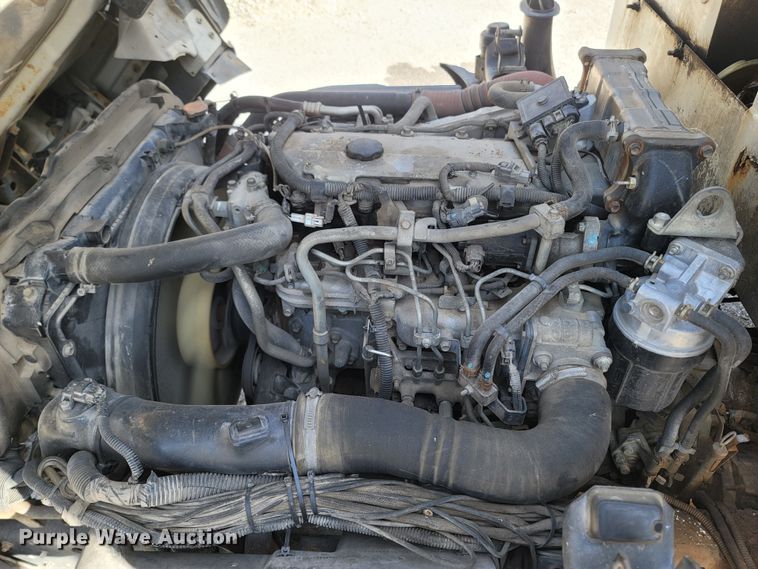 image for item MB9834 2008 Isuzu NPR  refuse truck