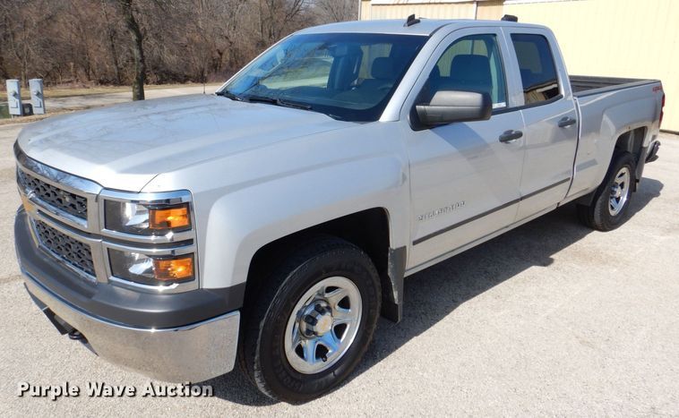 image for item MC9838 2014 Chevrolet Silverado 1500  Double Cab pickup truck