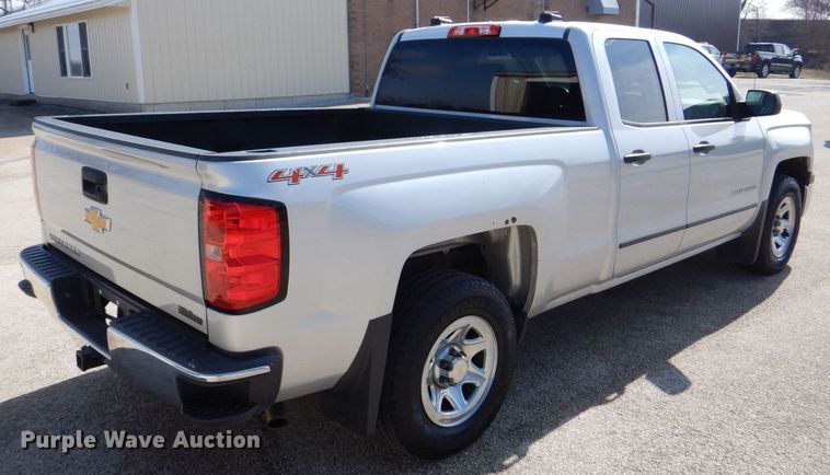 image for item MC9838 2014 Chevrolet Silverado 1500  Double Cab pickup truck