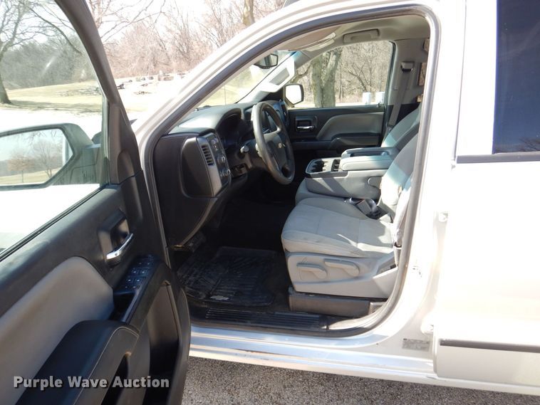 image for item MC9838 2014 Chevrolet Silverado 1500  Double Cab pickup truck