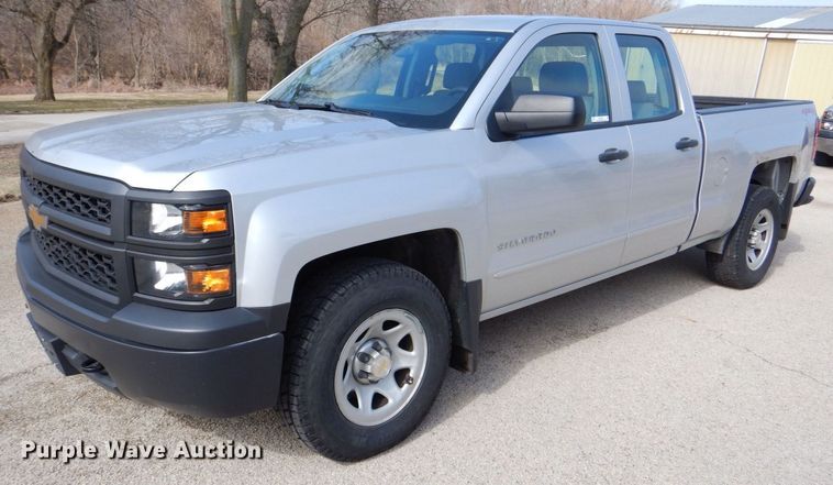 image for item MC9839 2015 Chevrolet Silverado 1500  Double Cab pickup truck