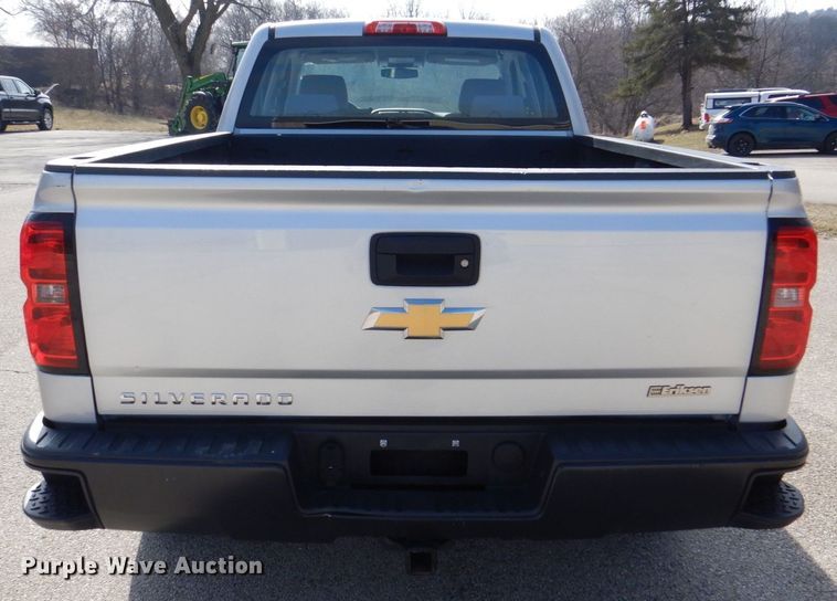 image for item MC9839 2015 Chevrolet Silverado 1500  Double Cab pickup truck