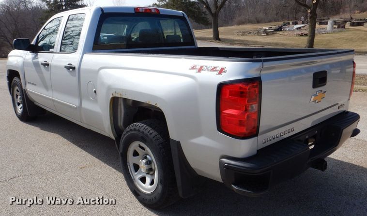 image for item MC9839 2015 Chevrolet Silverado 1500  Double Cab pickup truck
