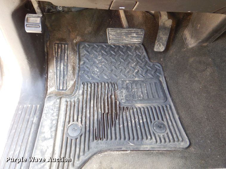 image for item MC9839 2015 Chevrolet Silverado 1500  Double Cab pickup truck