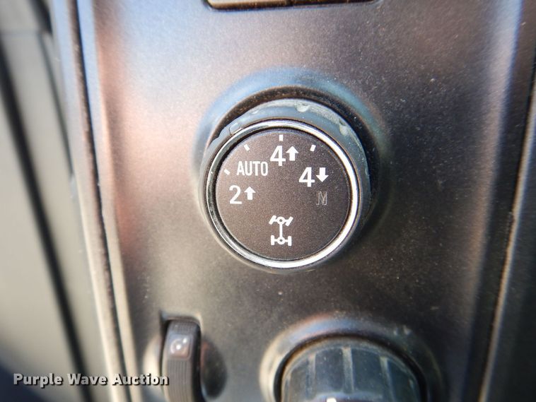 image for item MC9839 2015 Chevrolet Silverado 1500  Double Cab pickup truck