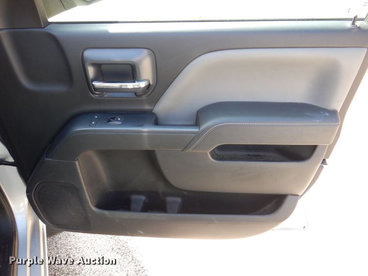 image for item MC9839 2015 Chevrolet Silverado 1500  Double Cab pickup truck