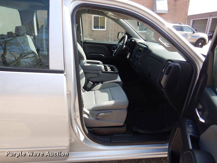 image for item MC9839 2015 Chevrolet Silverado 1500  Double Cab pickup truck