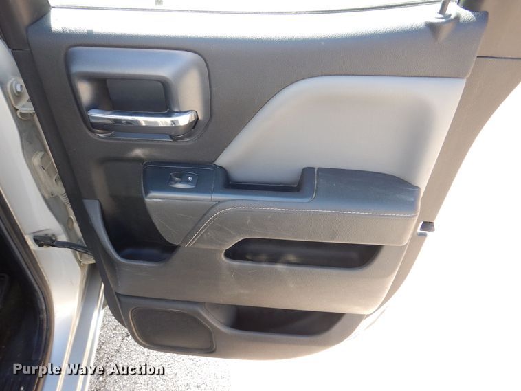 image for item MC9839 2015 Chevrolet Silverado 1500  Double Cab pickup truck