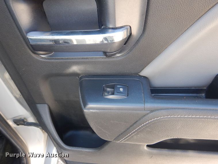 image for item MC9839 2015 Chevrolet Silverado 1500  Double Cab pickup truck