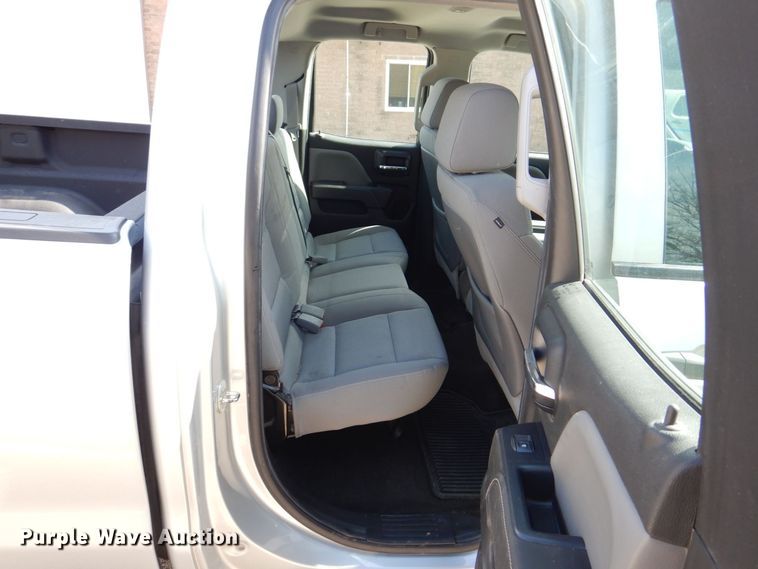 image for item MC9839 2015 Chevrolet Silverado 1500  Double Cab pickup truck