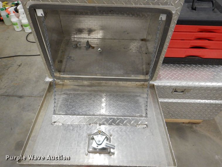 image for item MC9842 Toolboxes