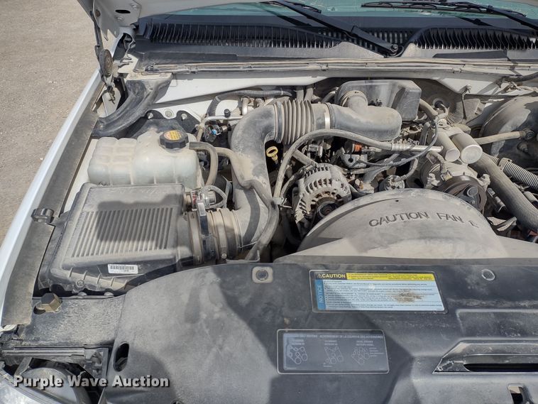 image for item MD9433 2001 Chevrolet Silverado 1500  pickup truck