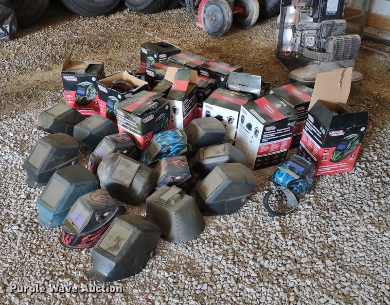 image for item MD9434 Approximately 30 welding helmets