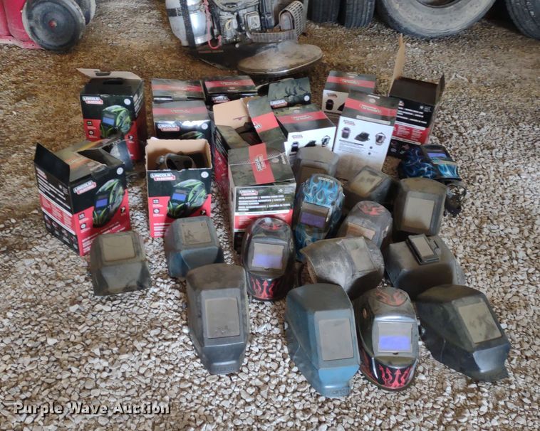 image for item MD9434 Approximately 30 welding helmets