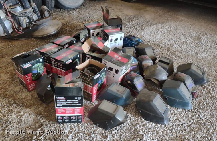 image for item MD9434 Approximately 30 welding helmets