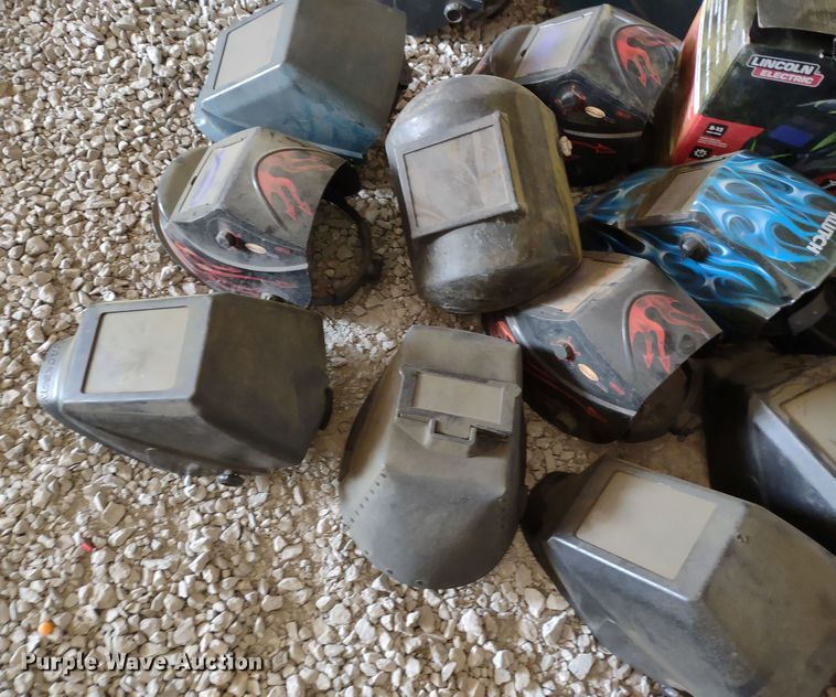 image for item MD9434 Approximately 30 welding helmets