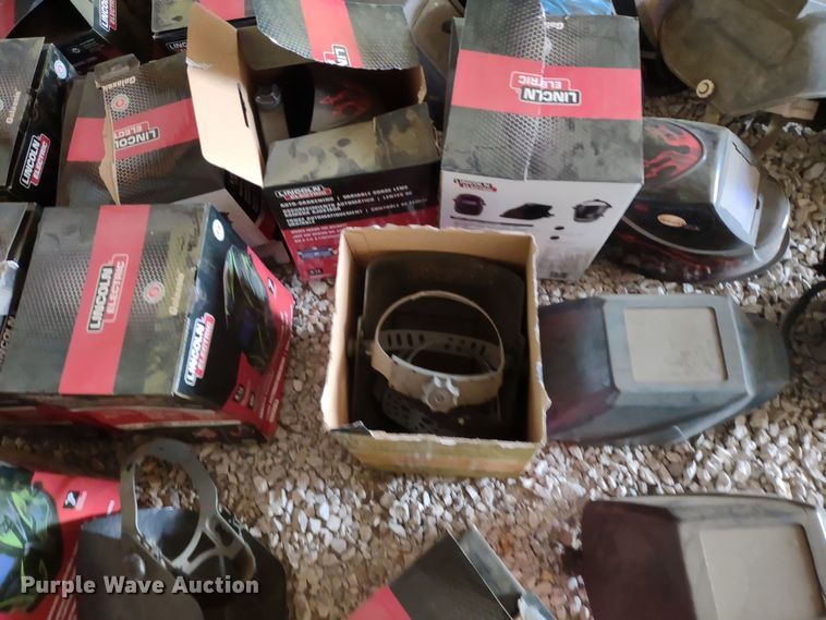 image for item MD9434 Approximately 30 welding helmets