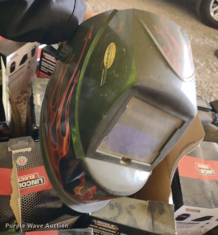 image for item MD9434 Approximately 30 welding helmets