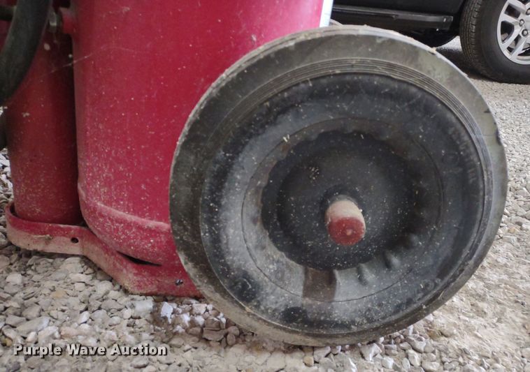 image for item MD9436 Ansul Red Line  fire extinguisher