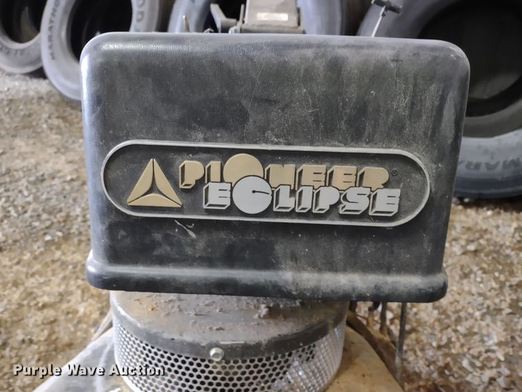 image for item MD9438 Pioneer Eclipse Super Buffer SB21BA  floor buffer